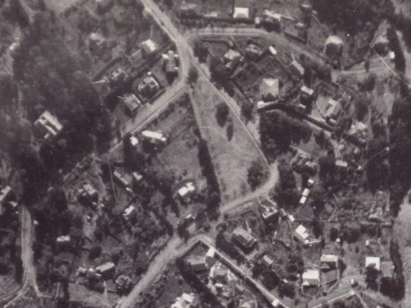 64 Dyers Pass Road from the air, 1925-1929