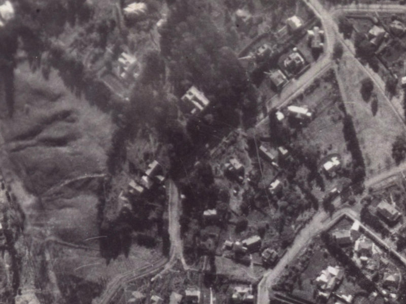 5 Macmillan Avenue from the air, 1925-1929