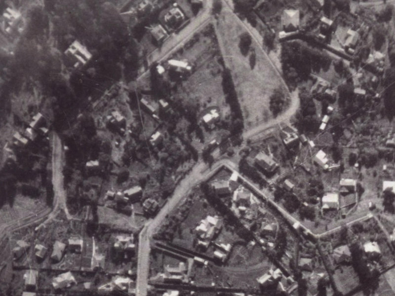 70 Dyers Pass Road from the air, 1925-1929