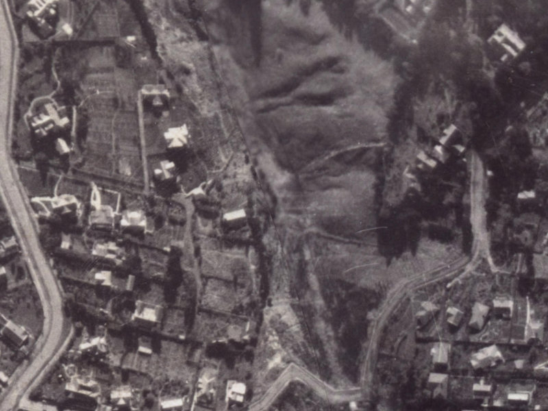 77 Valley Road from the air, 1925-1929
