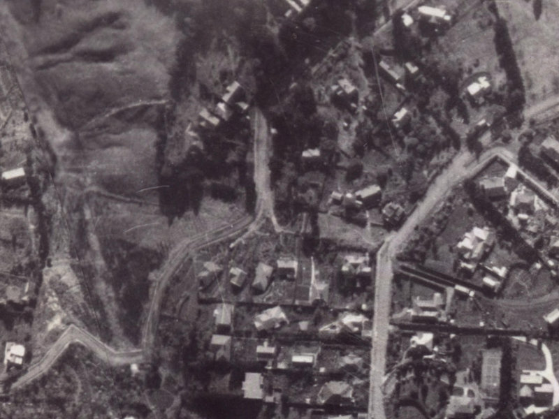 17 Macmillan Avenue from the air, 1925-1929