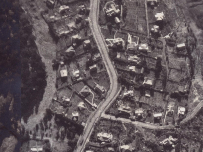 52 Hackthorne Road from the air, 1925-1929