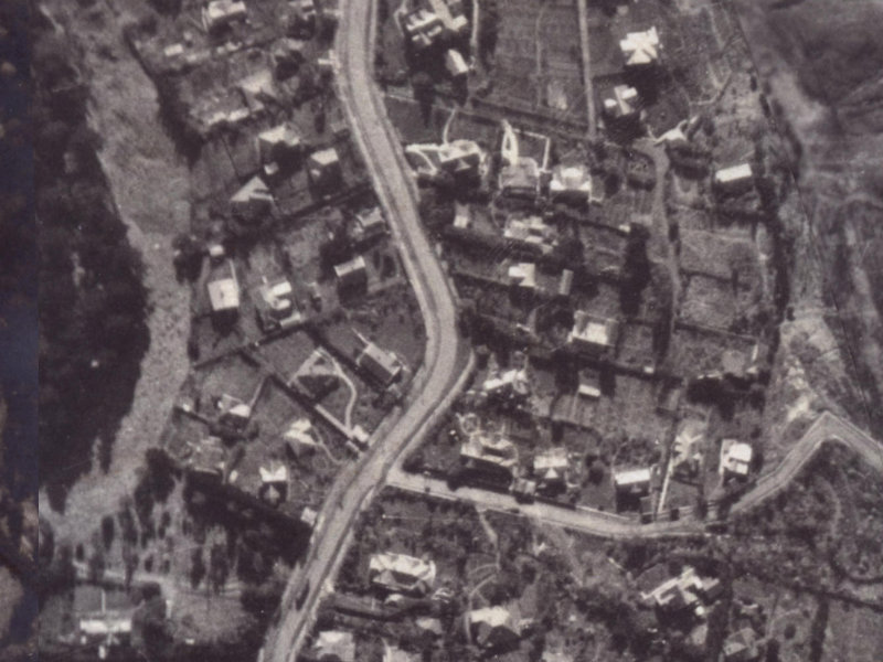 53 Hackthorne Road from the air, 1925-1929