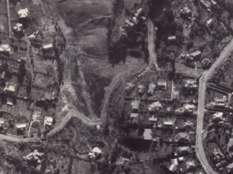 25 Macmillan Avenue from the air, 1925-1929