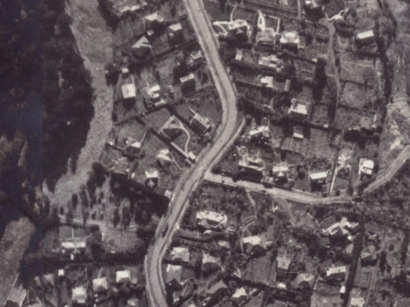 56 Hackthorne Road from the air, 1925-1929