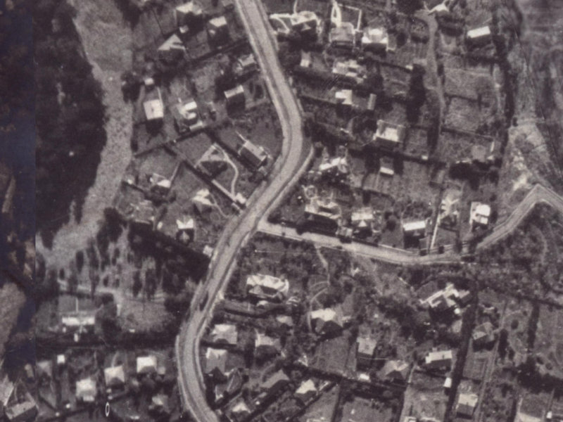 57 Hackthorne Road from the air, 1925-1929