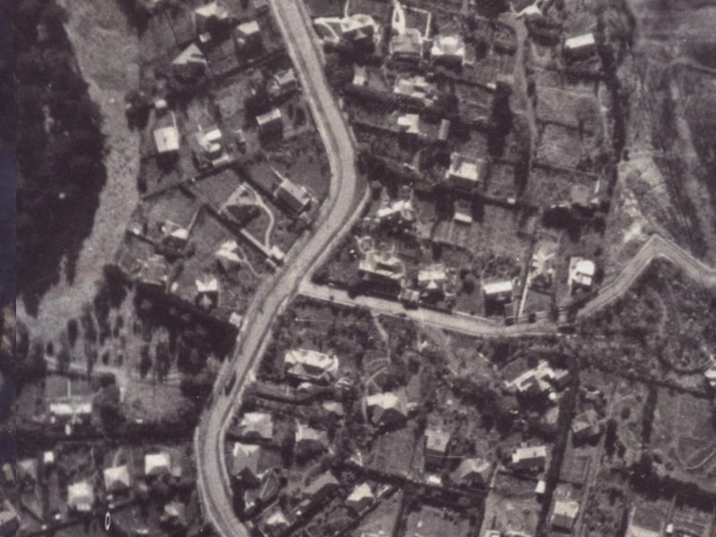 46 Macmillan Avenue from the air, 1925-1929