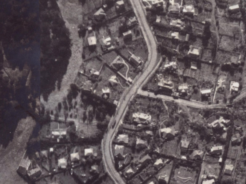 58 Hackthorne Road from the air, 1925-1929