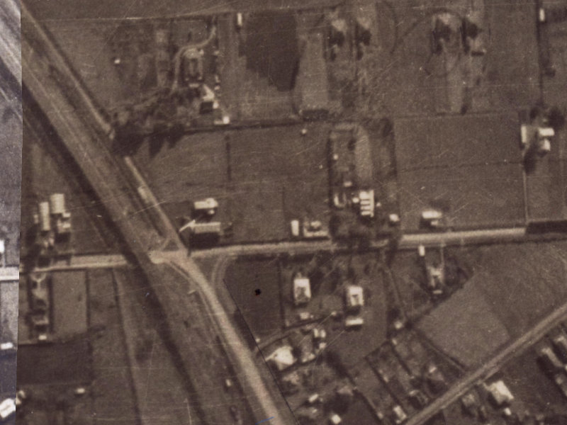 32 Martindales Road from the air, 1925-1929