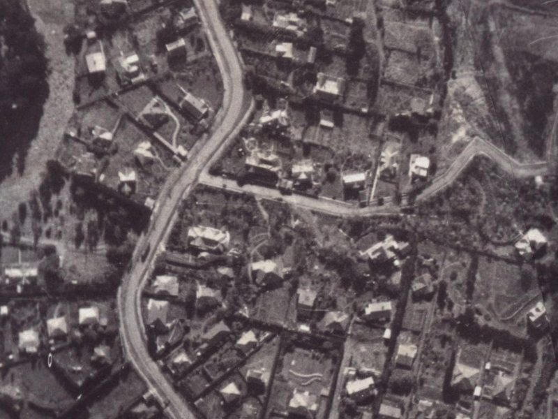 45 Macmillan Avenue from the air, 1925-1929