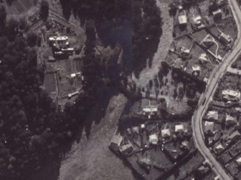 9-11 Lady Polson Lane from the air, 1925-1929
