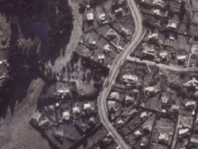 64 Hackthorne Road from the air, 1925-1929