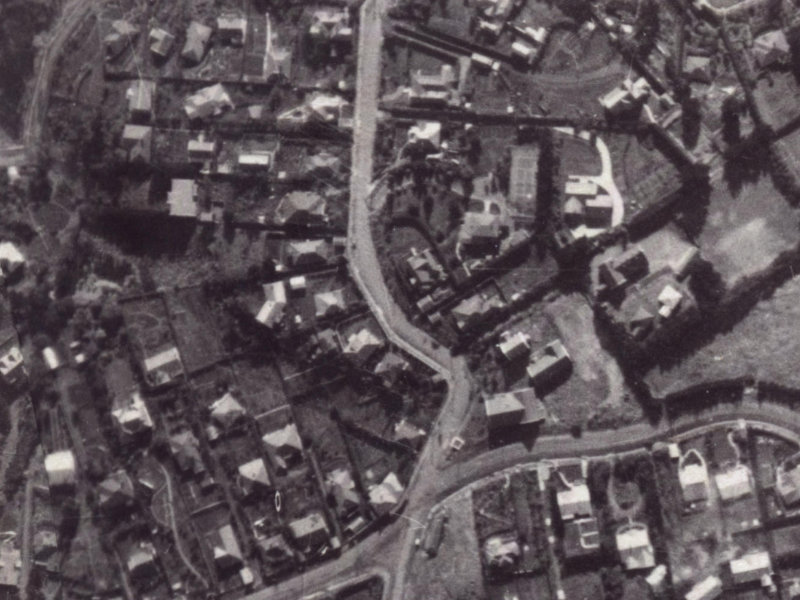 91 Dyers Pass Road from the air, 1925-1929