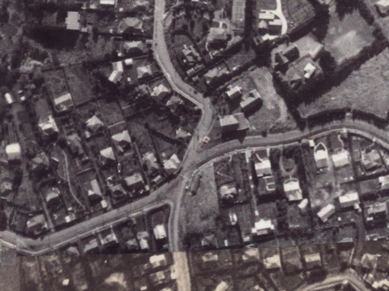 98 Dyers Pass Road from the air, 1925-1929