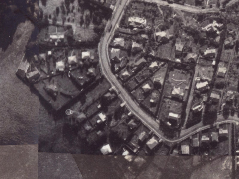 75 Hackthorne Road from the air, 1925-1929