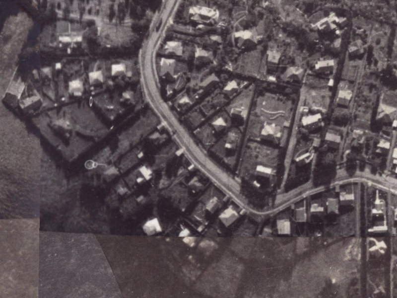 77 Hackthorne Road from the air, 1925-1929