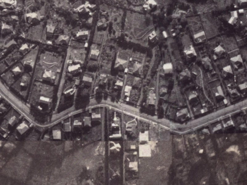 99 Hackthorne Road from the air, 1925-1929