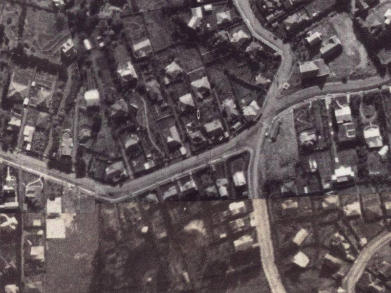 121 Hackthorne Road from the air, 1925-1929