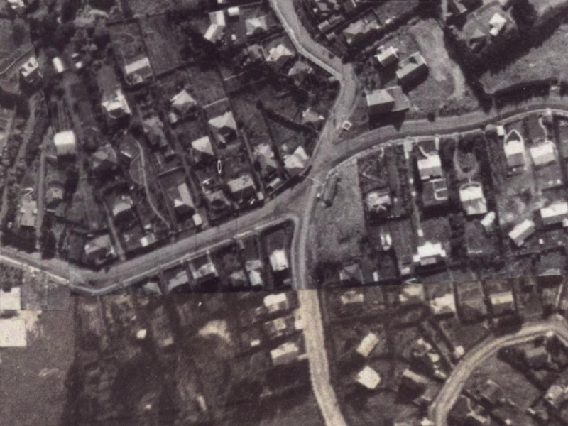 126 Hackthorne Road from the air, 1925-1929