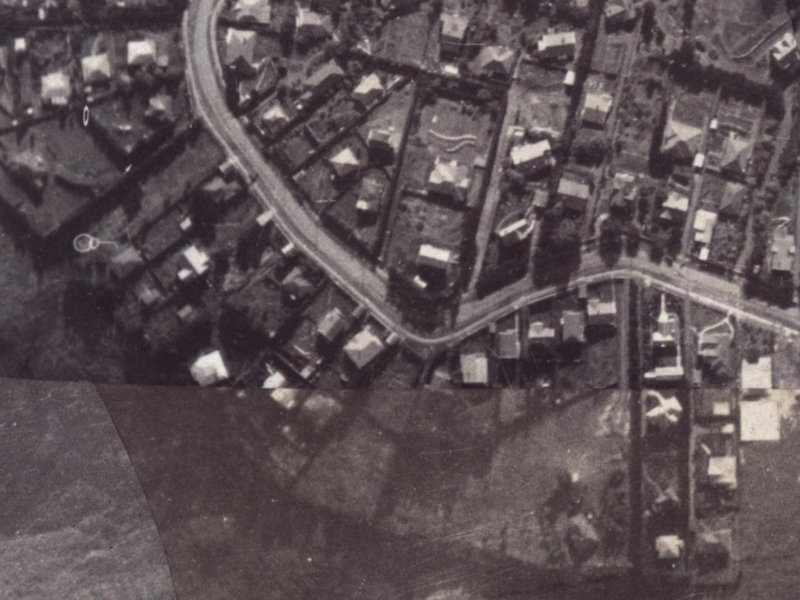 84B Hackthorne Road from the air, 1925-1929