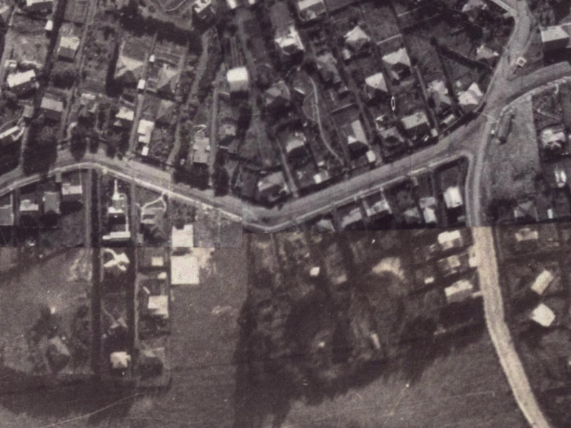 114 Hackthorne Road from the air, 1925-1929
