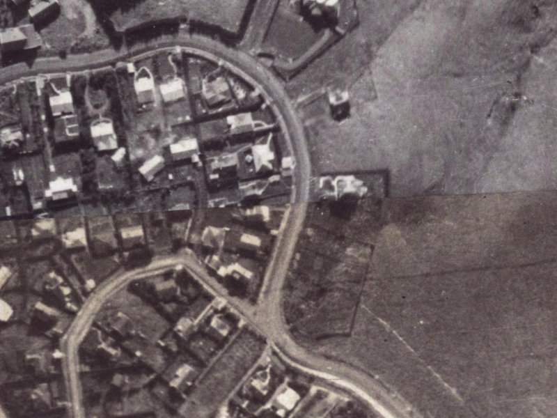 156 Hackthorne Road from the air, 1925-1929