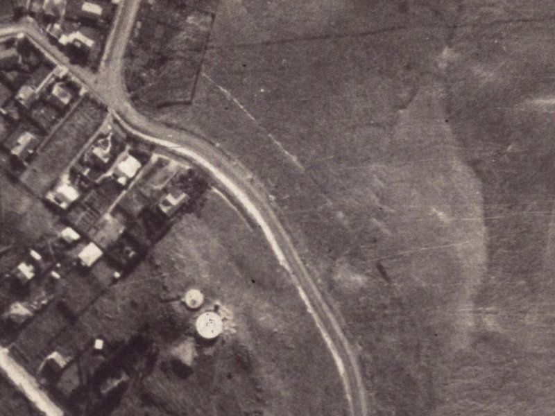 177A Hackthorne Road from the air, 1925-1929