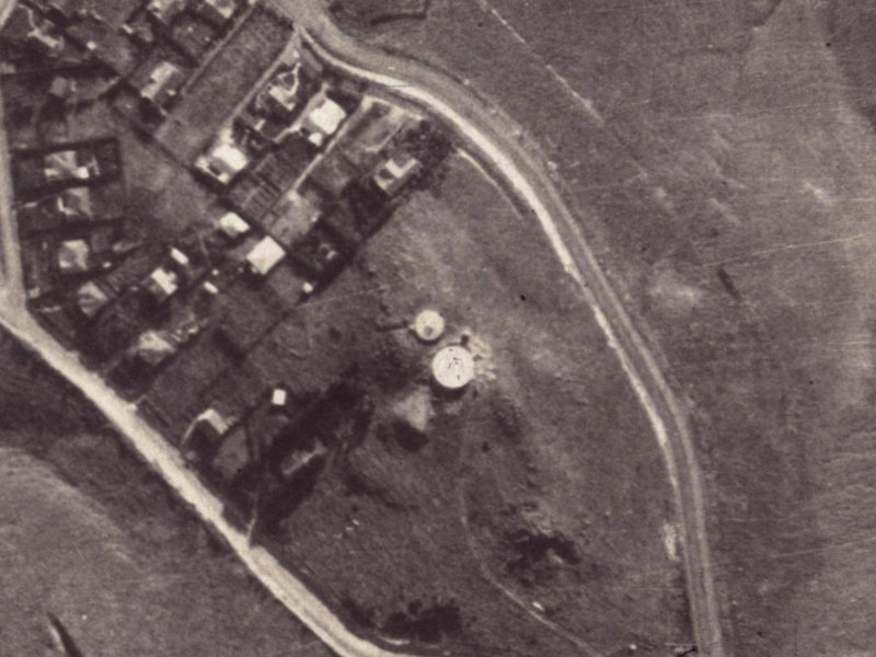 200A Hackthorne Road from the air, 1925-1929