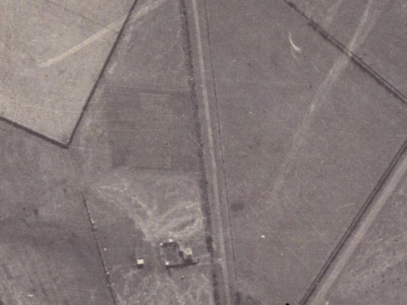153-179 Milns Road from the air, 1925-1929