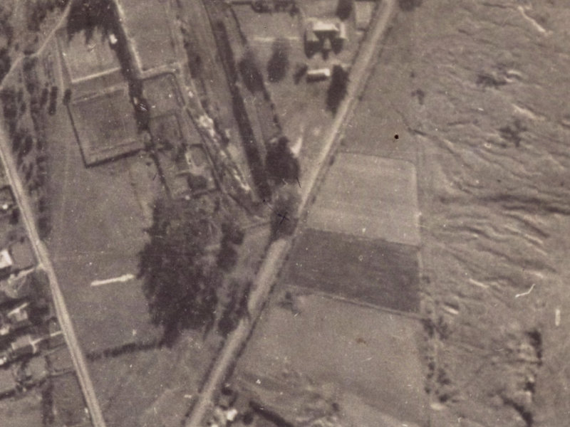 48 Bridle Path Road from the air, 1925-1929