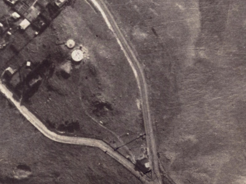 191 Hackthorne Road from the air, 1925-1929