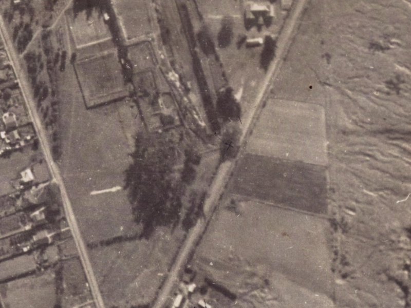 42 Bridle Path Road from the air, 1925-1929