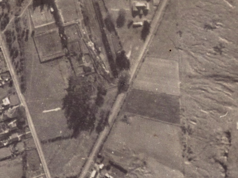 49 Bridle Path Road from the air, 1925-1929