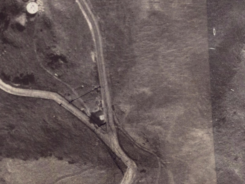 197 Hackthorne Road from the air, 1925-1929