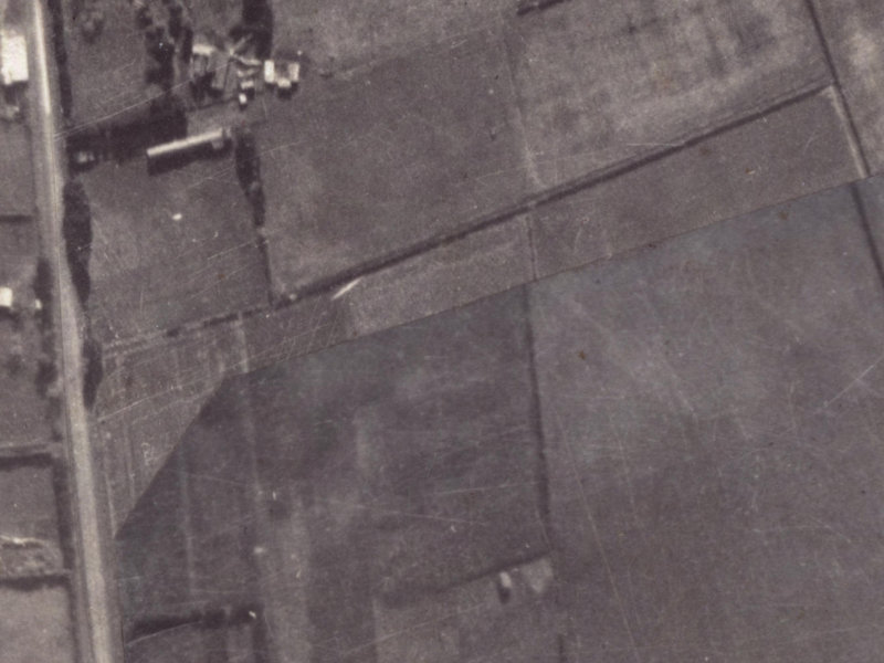 16 Irvines Track from the air, 1925-1929