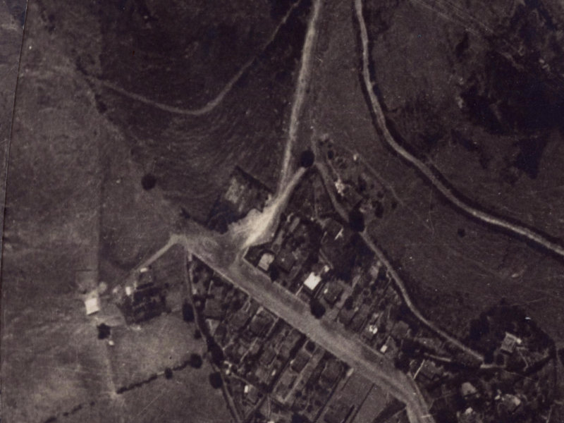 44 Voelas Road from the air, 1925-1929