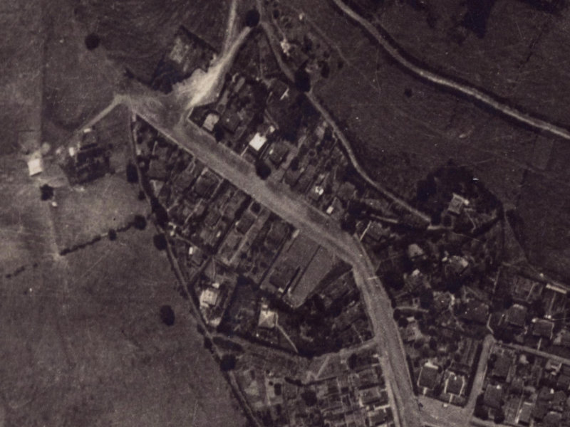 41A Voelas Road from the air, 1925-1929
