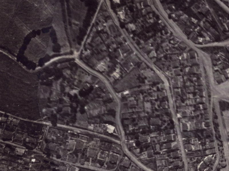 17 Bridle Path from the air, 1925-1929