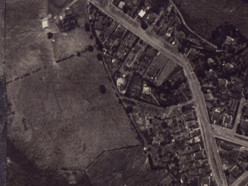 41B Voelas Road from the air, 1925-1929
