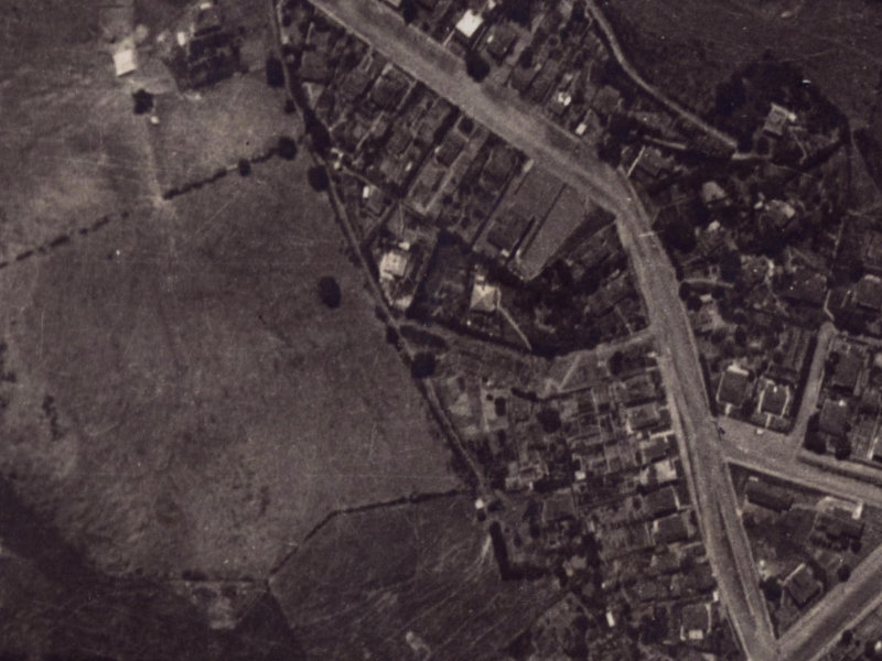 5 Walkers Road from the air, 1925-1929