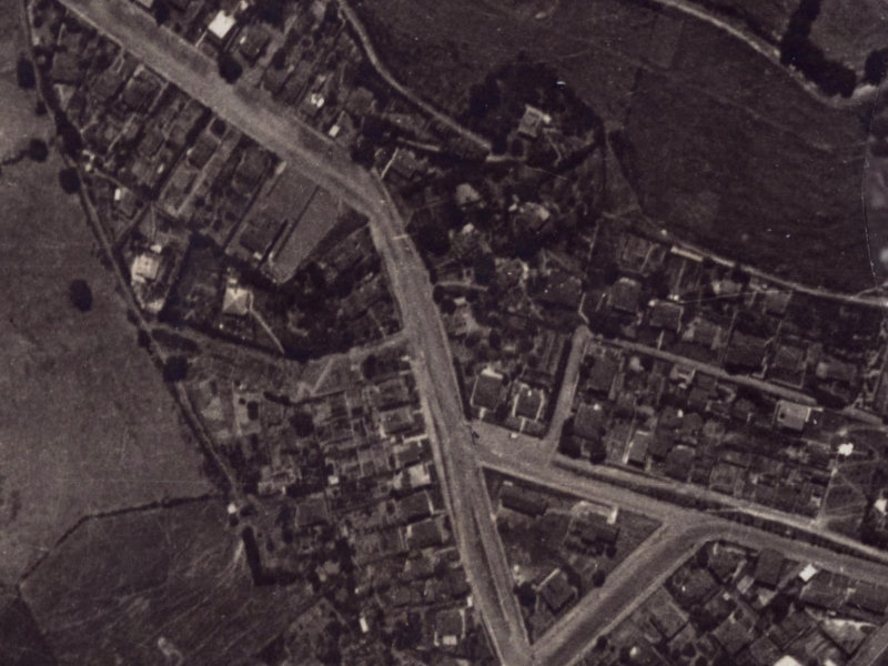 24B Voelas Road from the air, 1925-1929