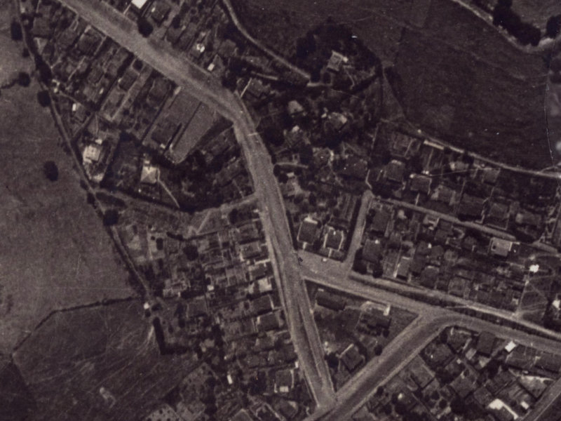 29 Voelas Road from the air, 1925-1929