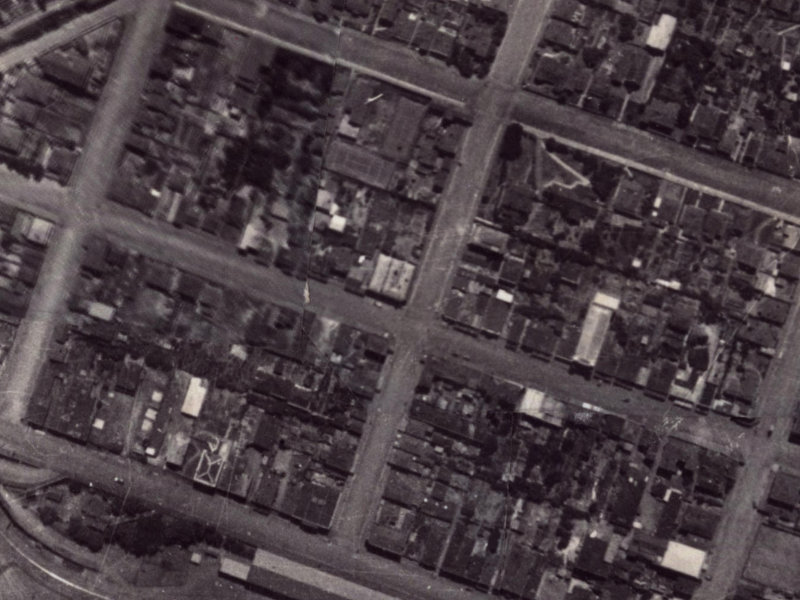 44–78 London Street from the air, 1925-1929
