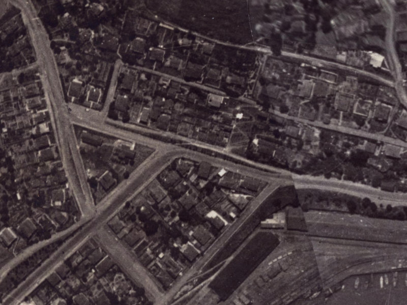 16 Simeon Quay from the air, 1925-1929