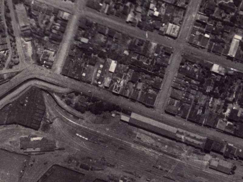 46-48 Norwich Quay from the air, 1925-1929