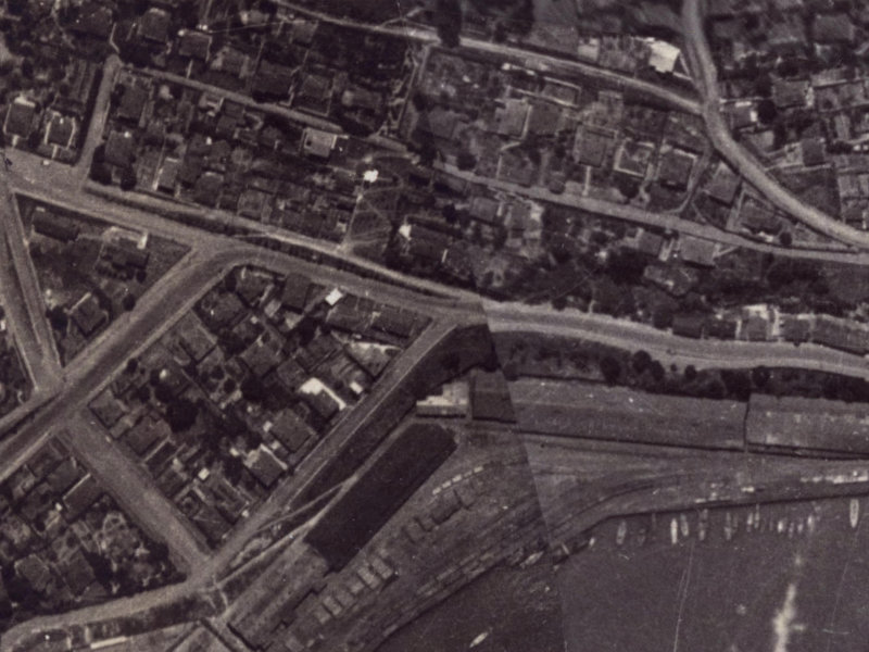 1 Simeon Quay from the air, 1925-1929