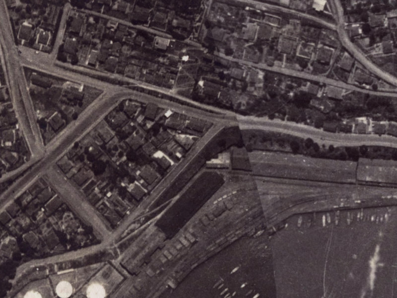4 Godley Quay from the air, 1925-1929