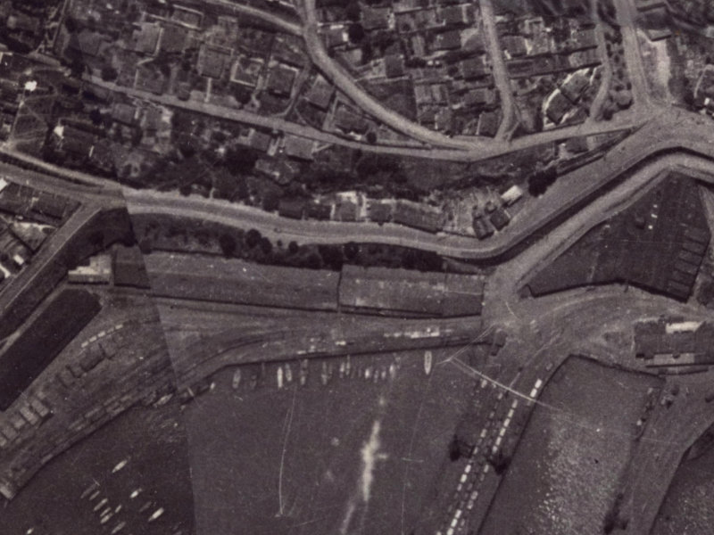 2B Simeon Quay from the air, 1925-1929
