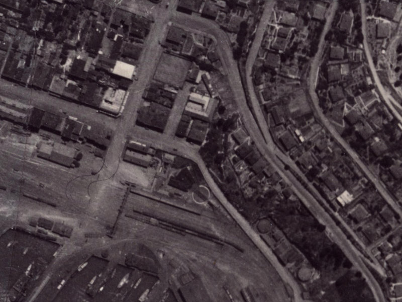 1 Gladstone Quay from the air, 1925-1929