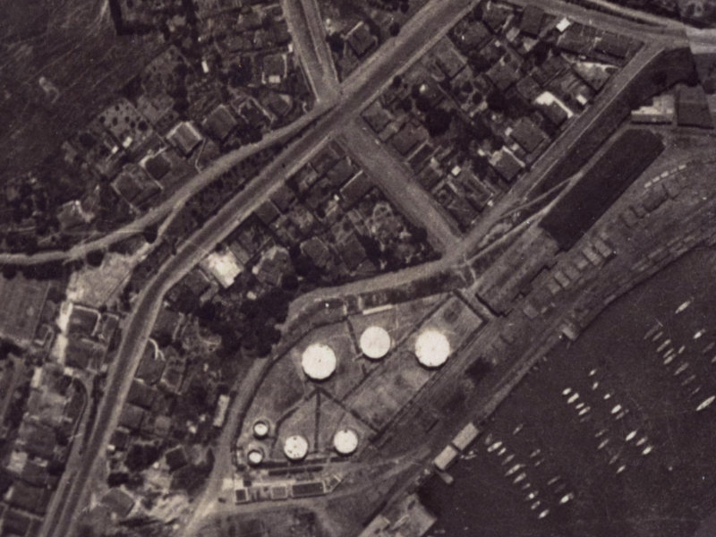 22 Godley Quay from the air, 1925-1929